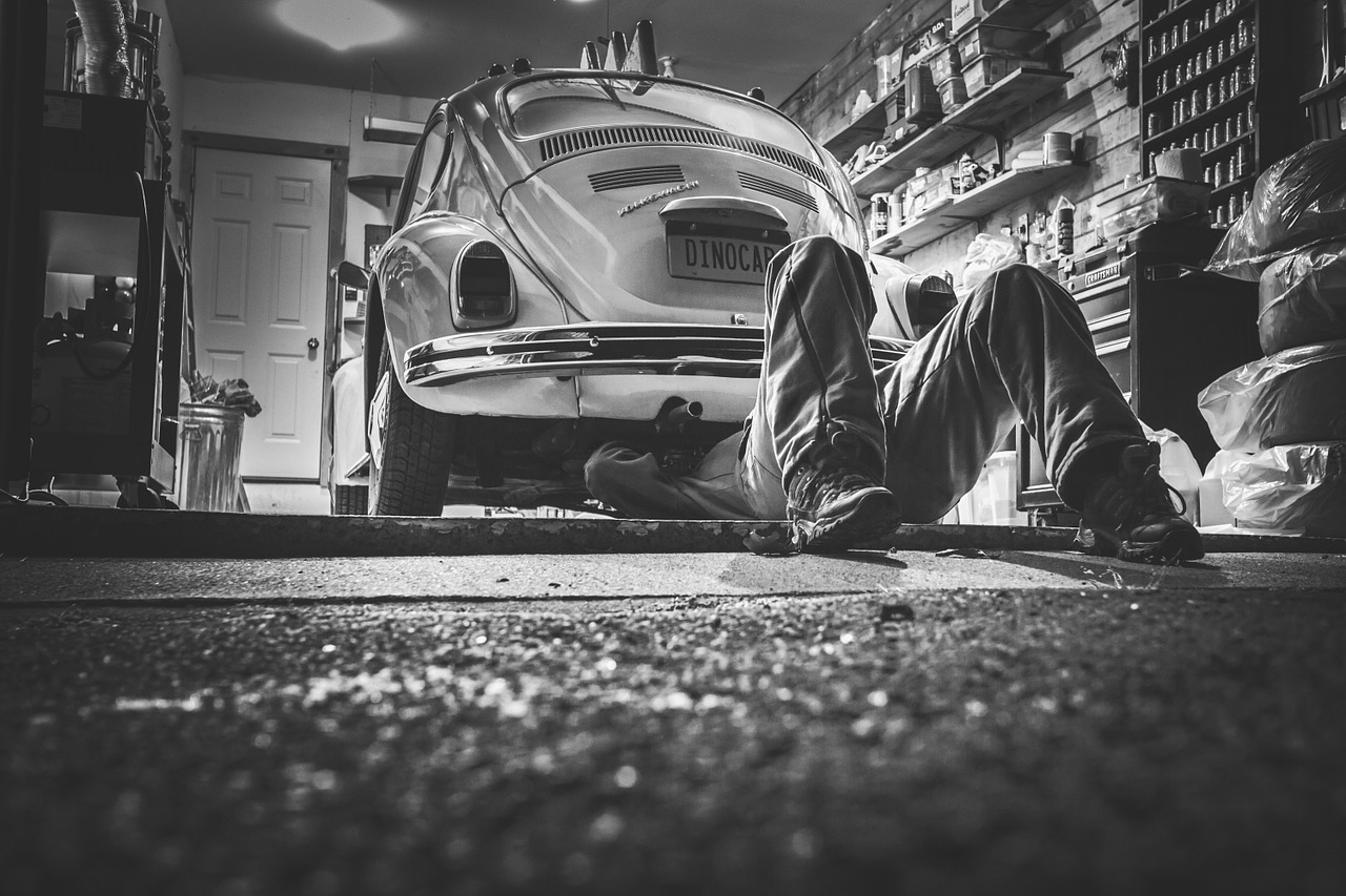 5 TYPES OF VEHICULAR MAINTENANCE YOU CAN DO YOURSELF