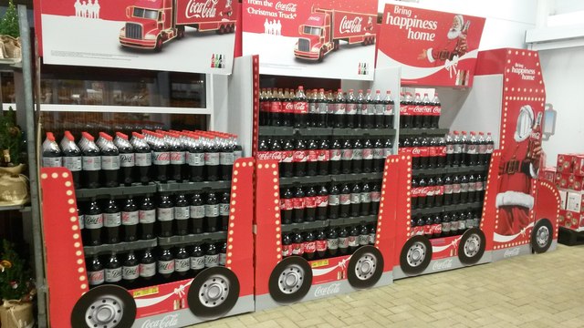 9 BENEFITS OF CARDBOARD DISPLAYS